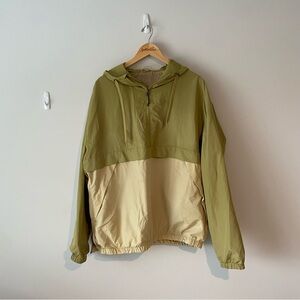 Two-Tone Green and Beige Quarter Zip Windbreaker
